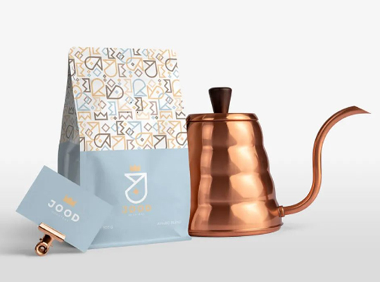 两款茶饮品牌创意设计助力品牌成长。